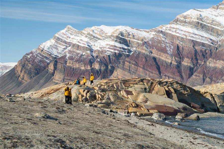 北极三岛：斯匹次卑尔根、格陵兰岛和冰岛