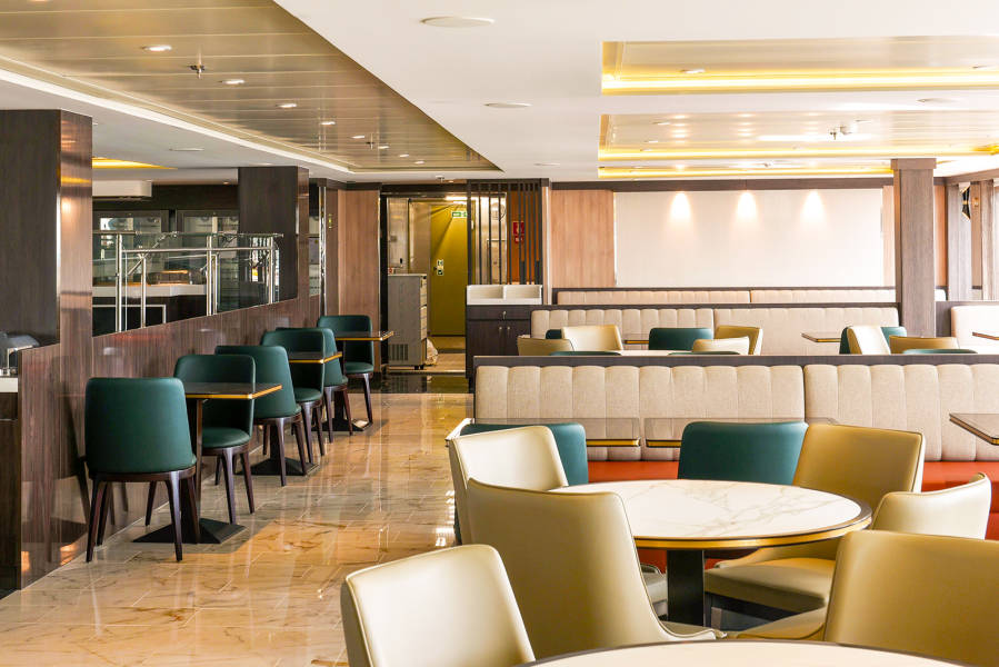 世界航海家号(World Voyager)