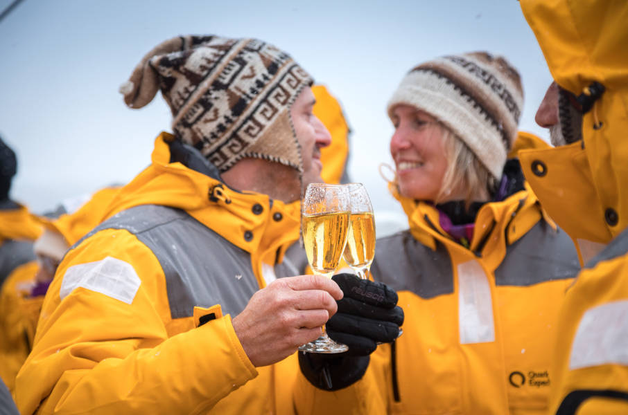 直升机探秘南极：南极半岛及穿越南极圈