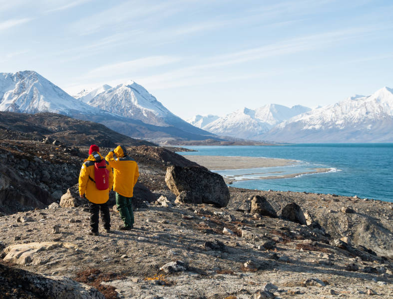 冰岛到格陵兰岛日全食，17 天