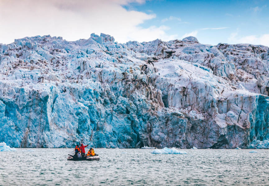 苏格兰到斯匹次卑尔根：海雀、海冰和野生动物