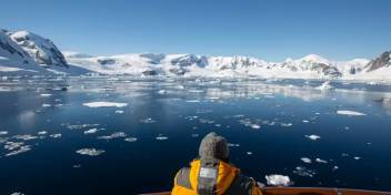 世界航海家号(World Voyager)