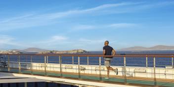 世界航海家号(World Voyager)