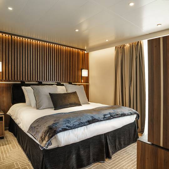 Ultramarine - Terrace Suite