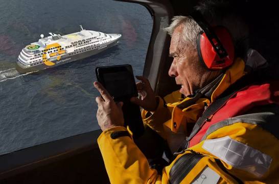 Flightseeing on Ultramarine