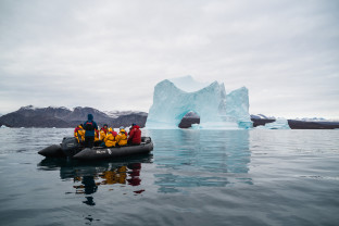 北极三岛：斯匹次卑尔根、格陵兰岛和冰岛