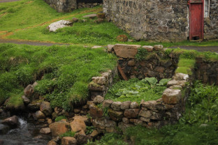 北极传奇：经由法罗群岛和扬马延岛探索斯匹次卑尔根