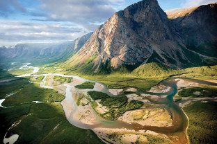 从格陵兰岛到纽芬兰：高山、野生动物、维京历史