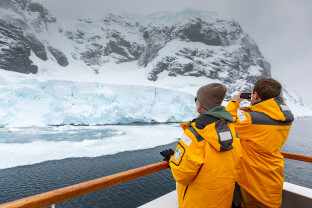 经典南极半岛：穿越极圈