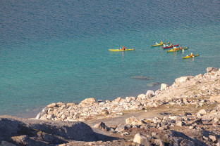 冰岛到格陵兰岛日全食，17 天