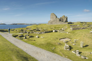 苏格兰到斯匹次卑尔根：海雀、海冰和野生动物
