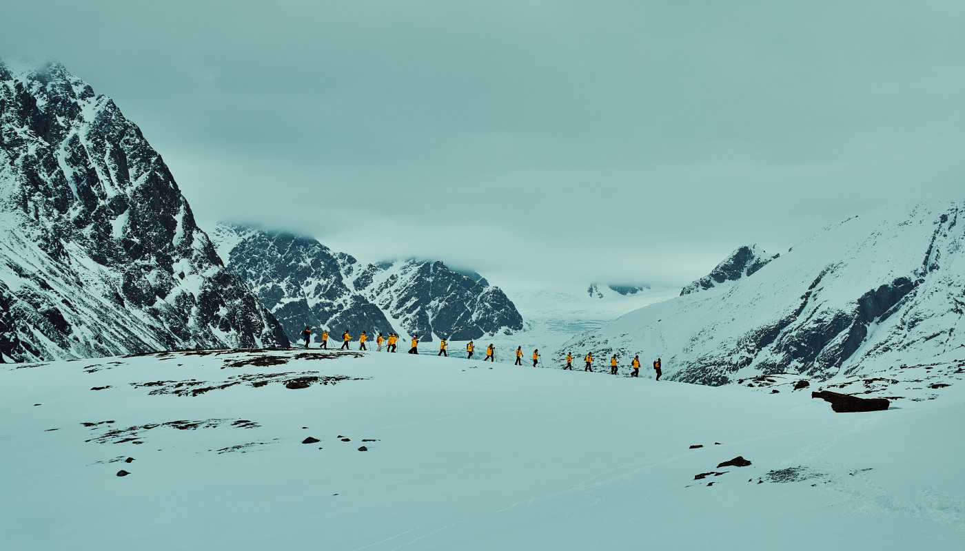 联系我们 (Contact Us)